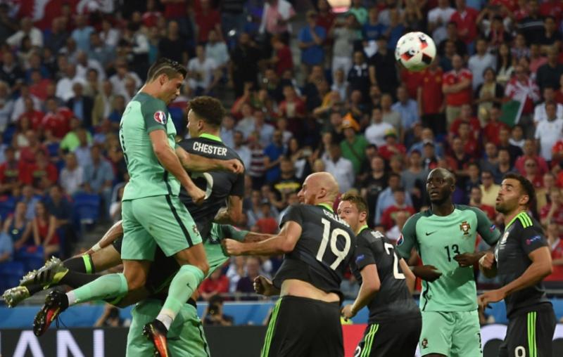 Ronaldo góp công lớn giúp ĐT Bồ Đào Nha góp mặt tại chung kết Euro 2016