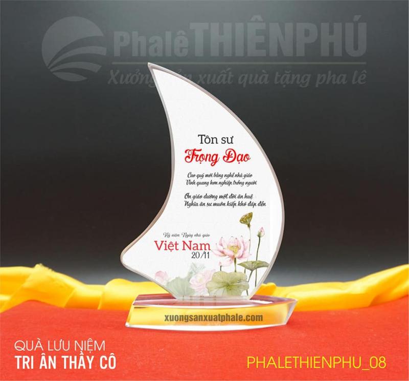 Xưởng pha lê Thiên Phú