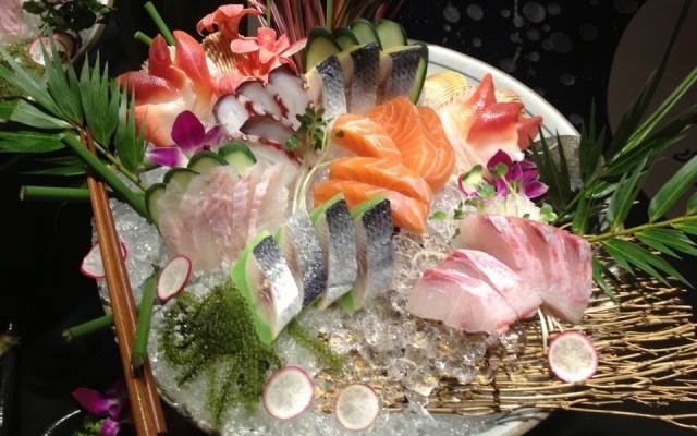 Đồ ăn ở nhà hàng Yen Sushi & Sake Pub