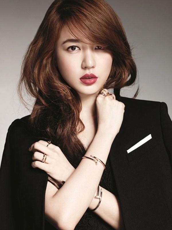 Vẻ xinh đẹp hút hồn của Yoon Eun Hye