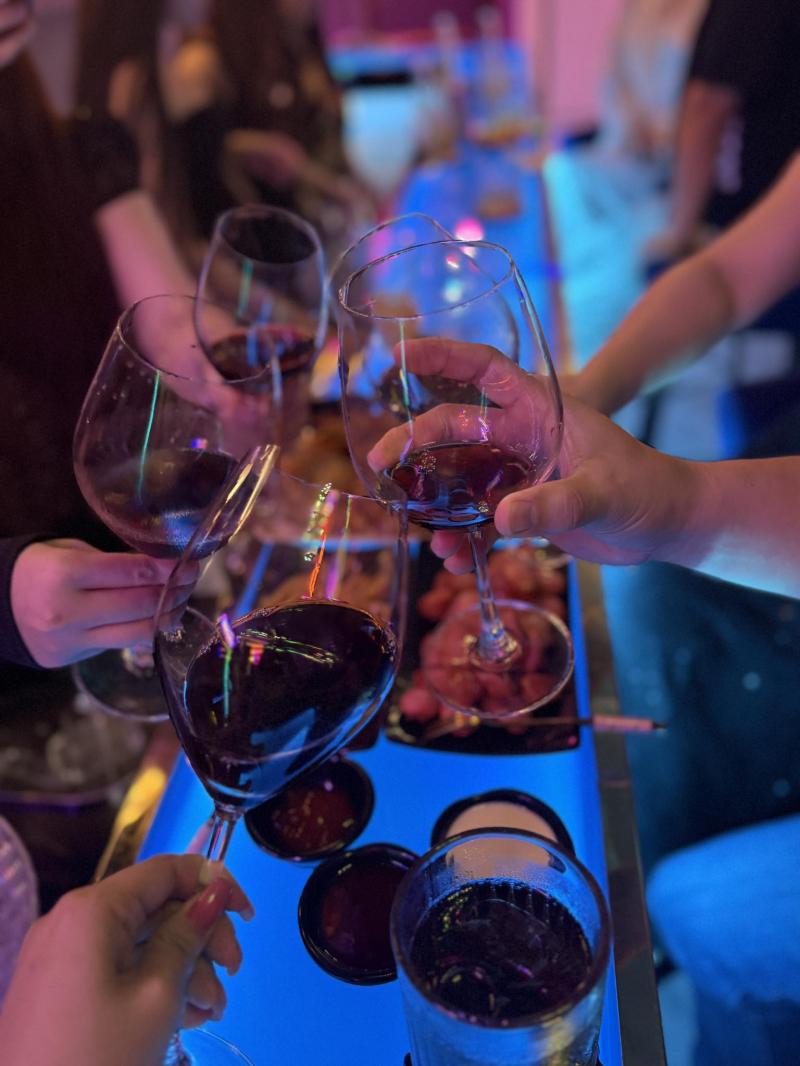 Yumi Counter & Lounge